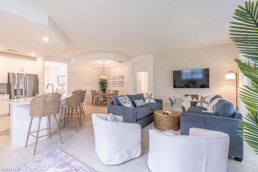 16903 Fairgrove Way, Unit 102, Naples, FL 34110 Photo