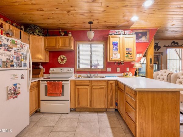 3155 Aspen Road, Overgaard, AZ 85933