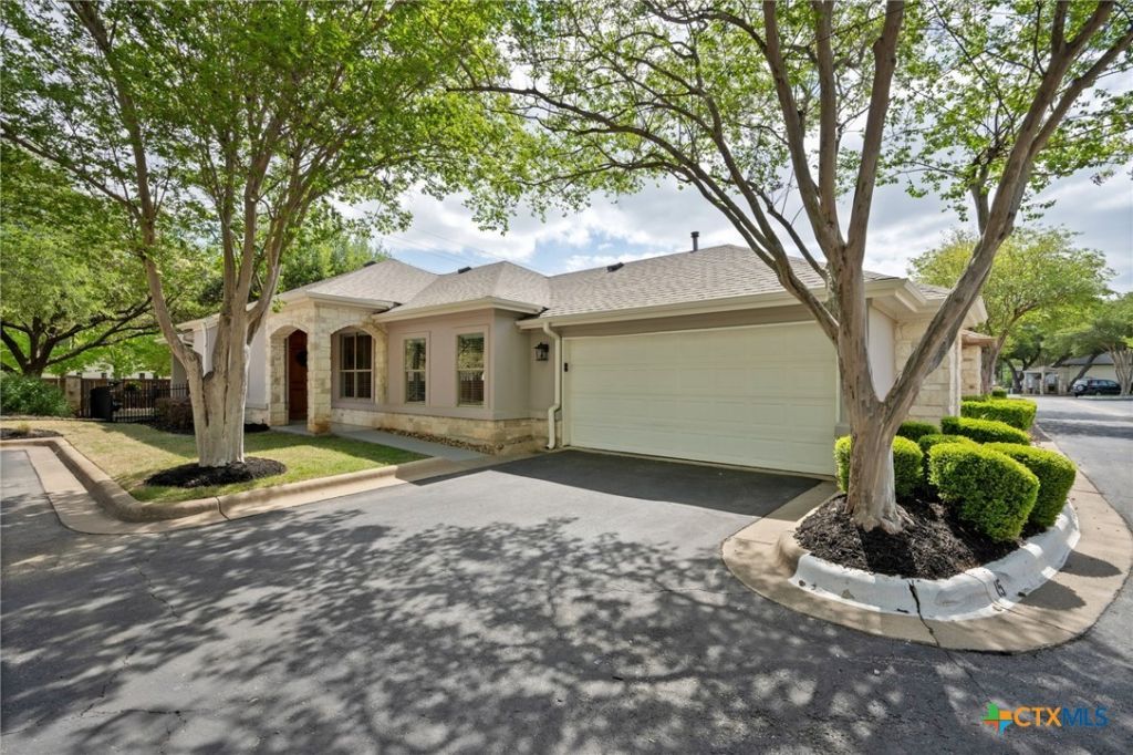 11558 Spicewood Parkway, Unit 15, Austin, TX 78750 Main Photo