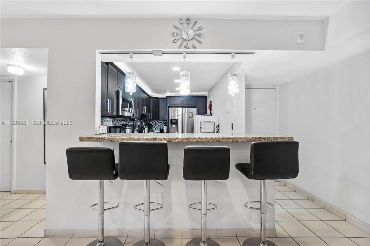 9403 SW 76th St , Unit Y17, Miami, FL 33173 Photo