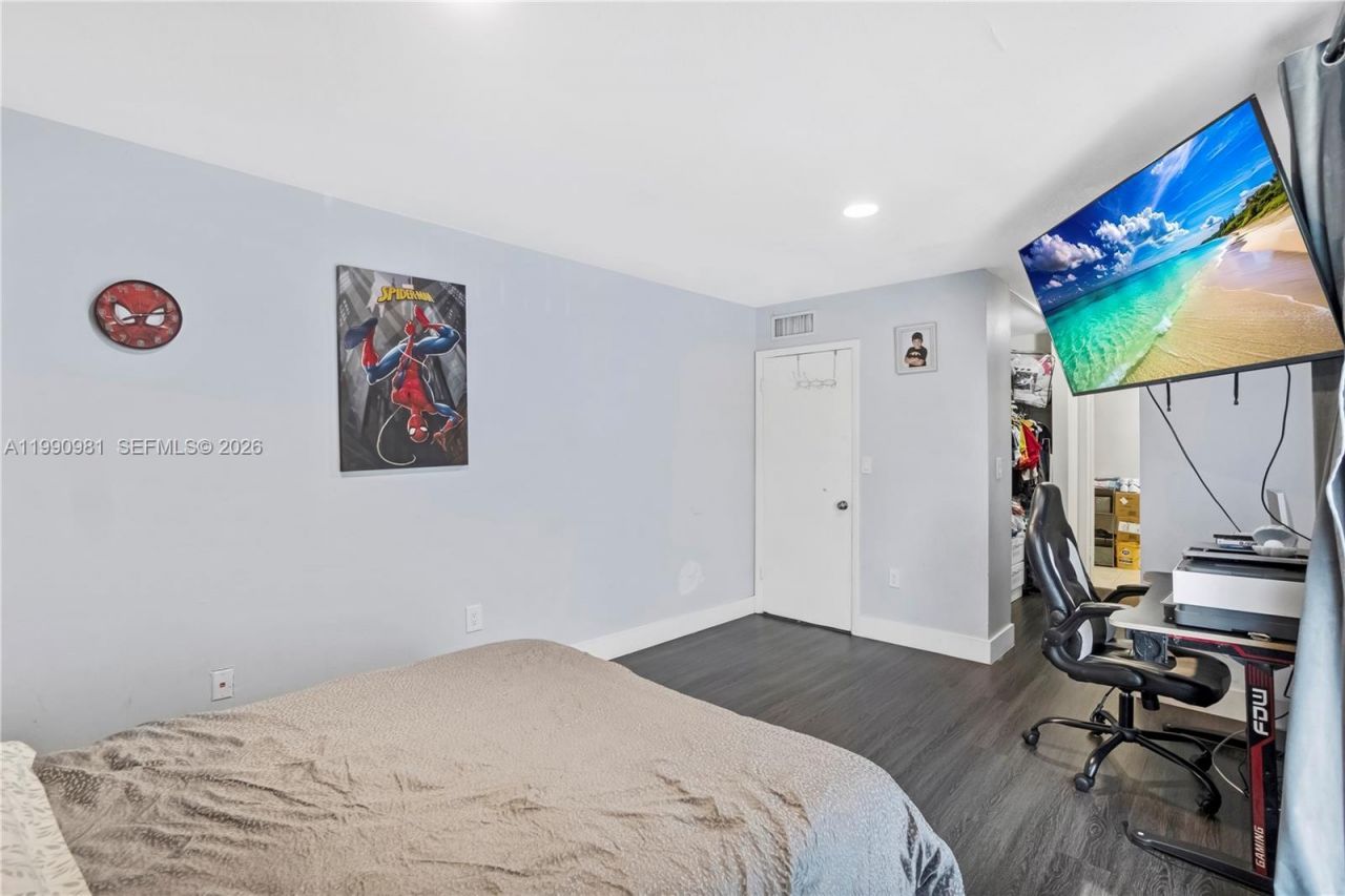 9403 SW 76th St , Unit Y17, Miami, FL 33173 Photo