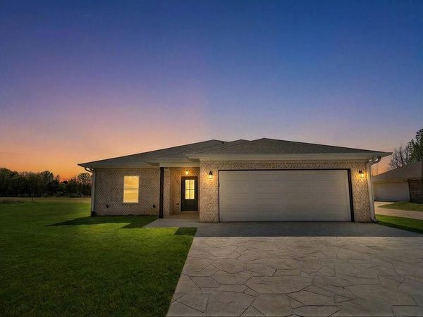 2408 Matthew Drive, Mount Pleasant, TX 75455