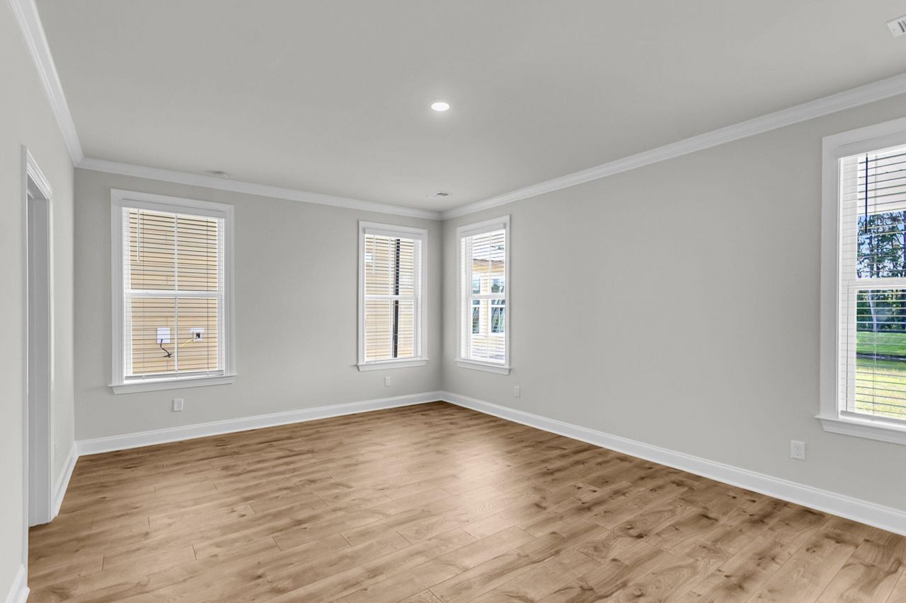 768 Maynard Lane Photo 22