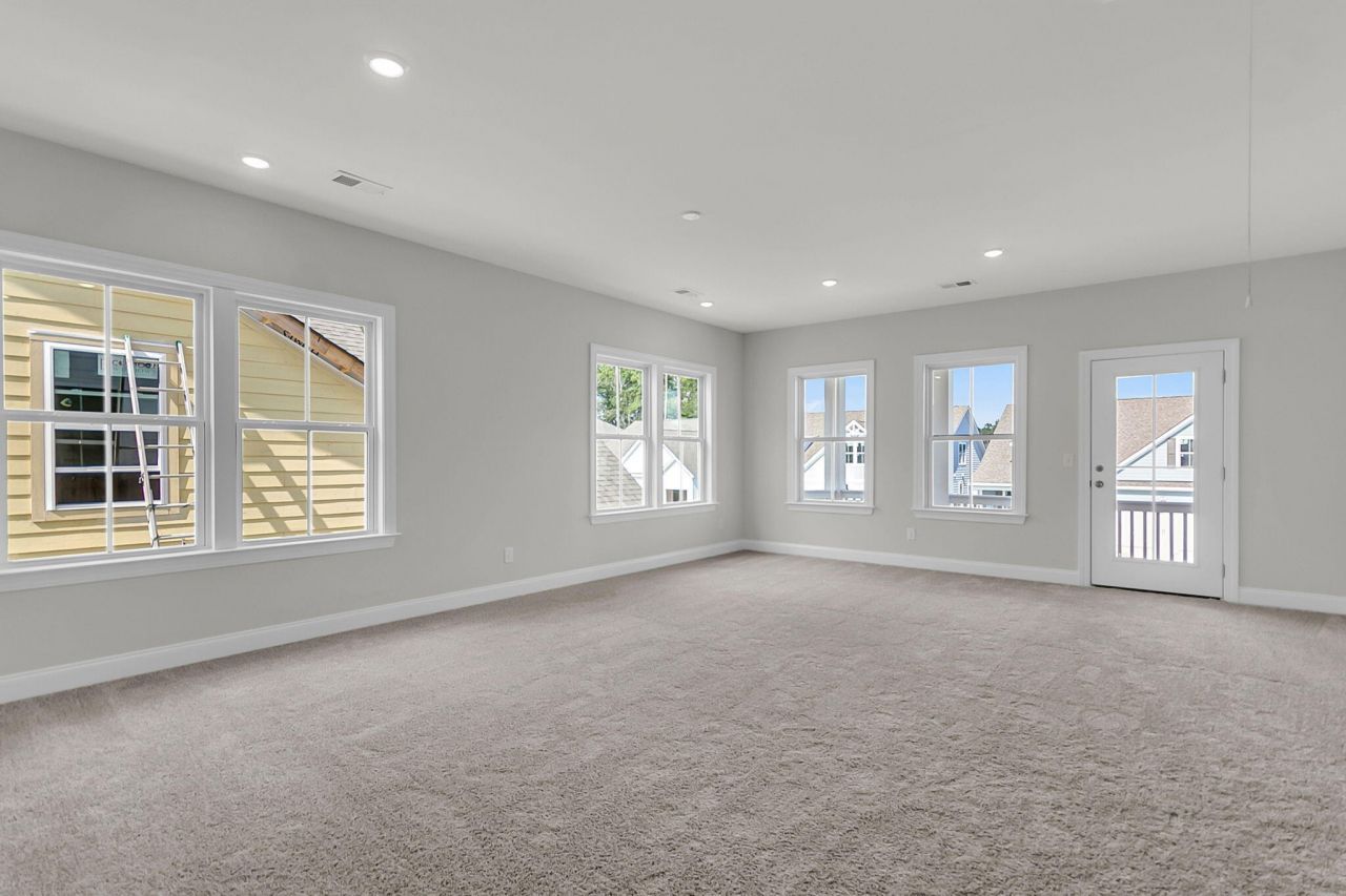 768 Maynard Lane Photo 30