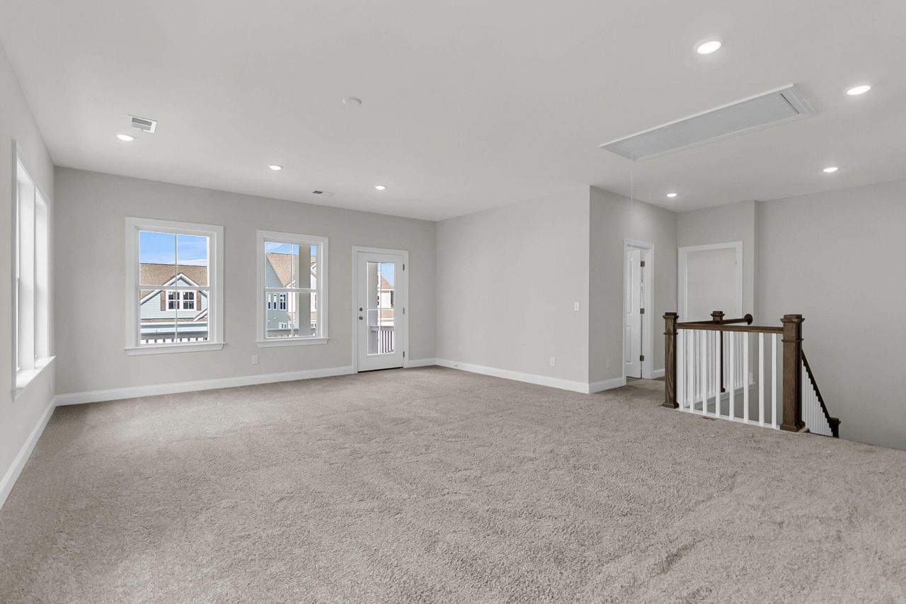 768 Maynard Lane Photo 31