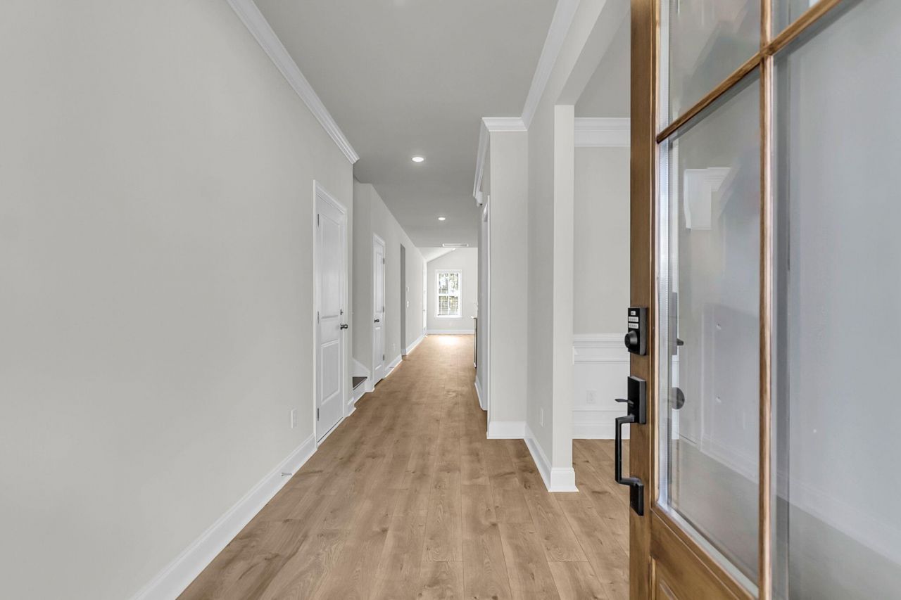 768 Maynard Lane Photo 5