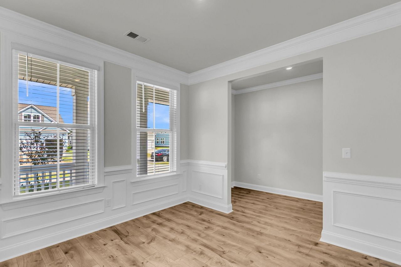 768 Maynard Lane Photo 7