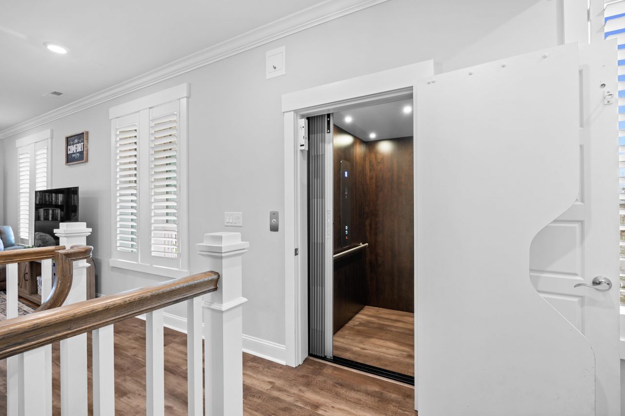 8068-a Living Beach St.  Photo 11