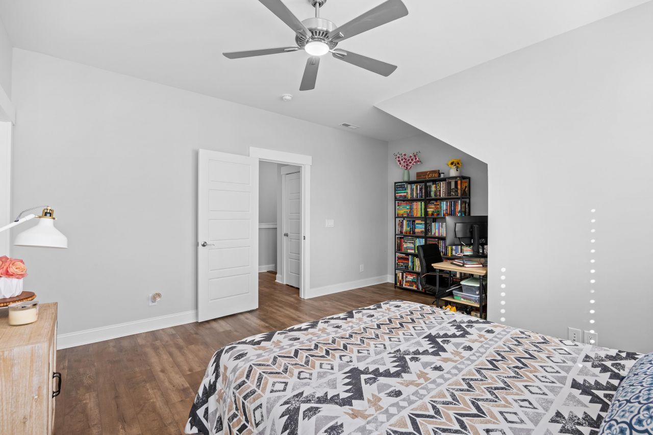 8068-a Living Beach St.  Photo 29