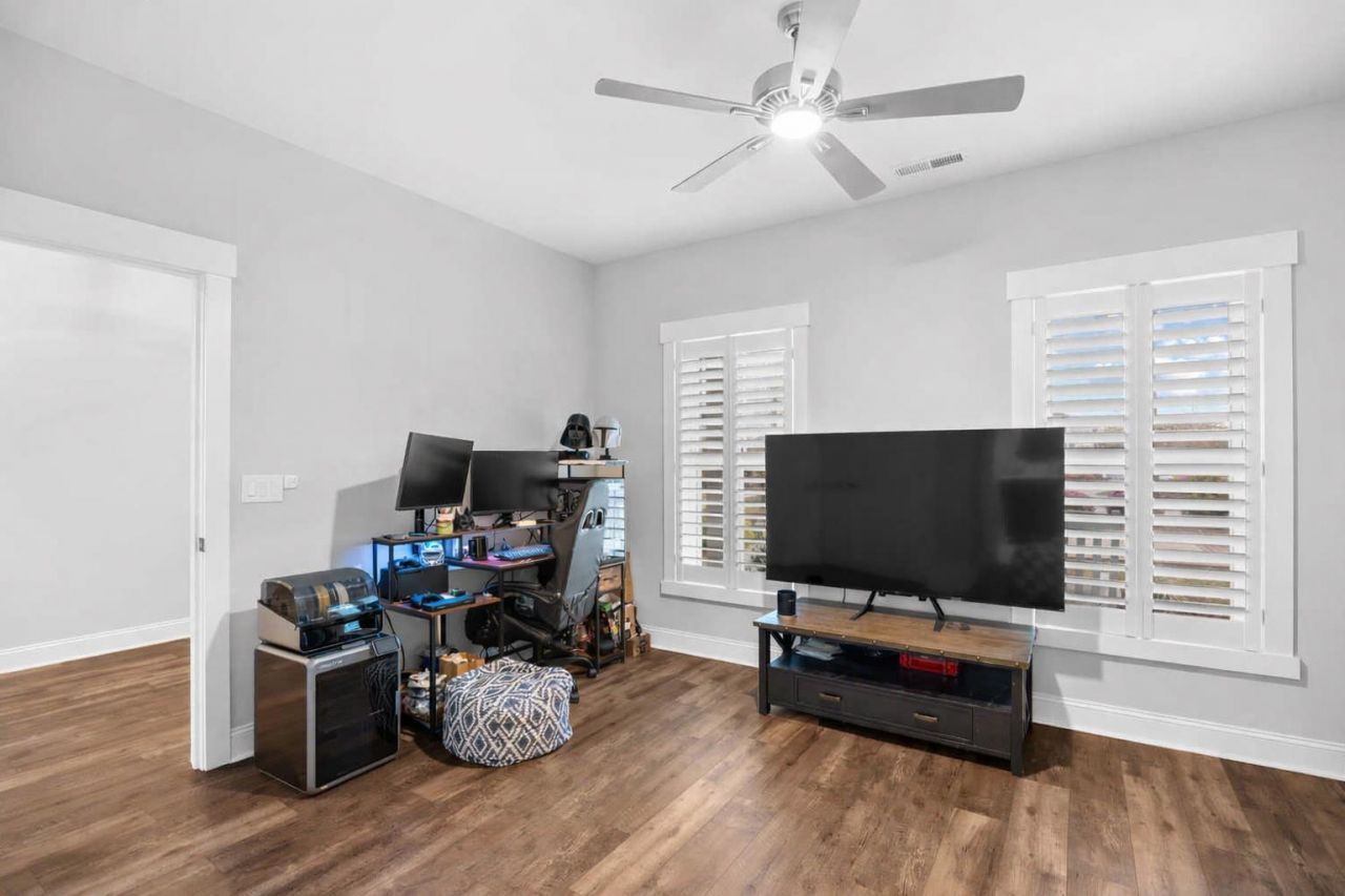 8068-a Living Beach St.  Photo 8