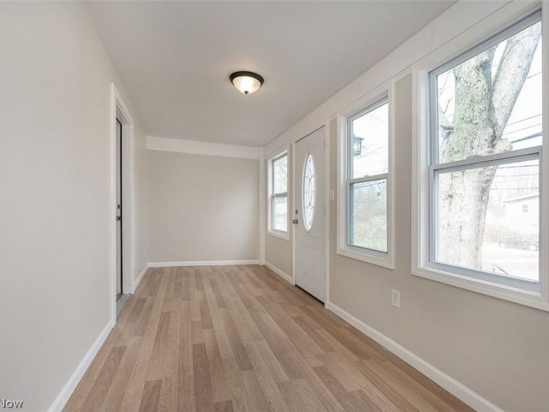 1184 Niagara Avenue, Akron, OH 44305 Photo 3