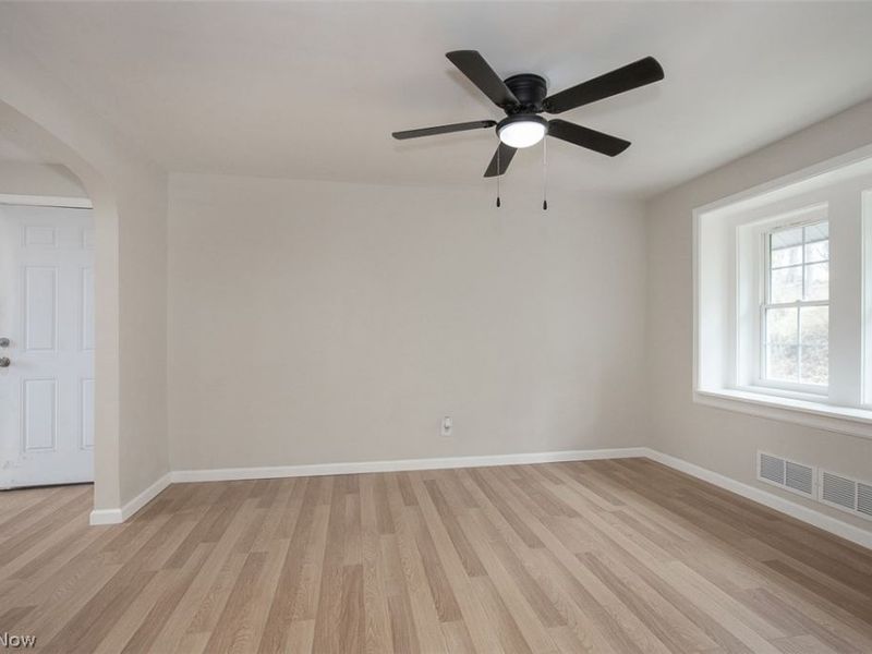 1184 Niagara Avenue, Akron, OH 44305 Photo 9