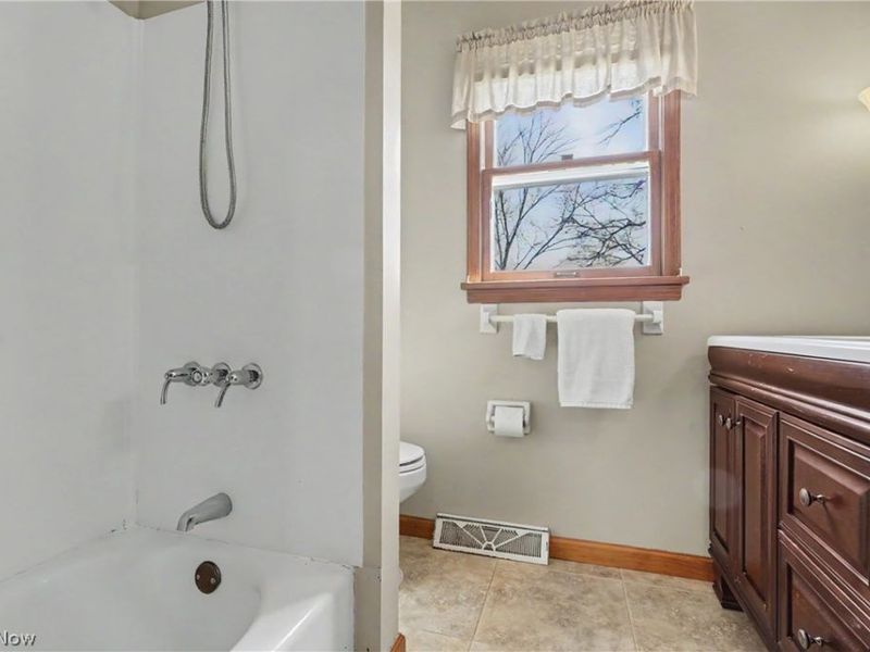 4765 Warwick Drive S, Canfield, OH 44406 Photo 19