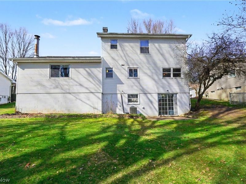 4765 Warwick Drive S, Canfield, OH 44406 Photo 32