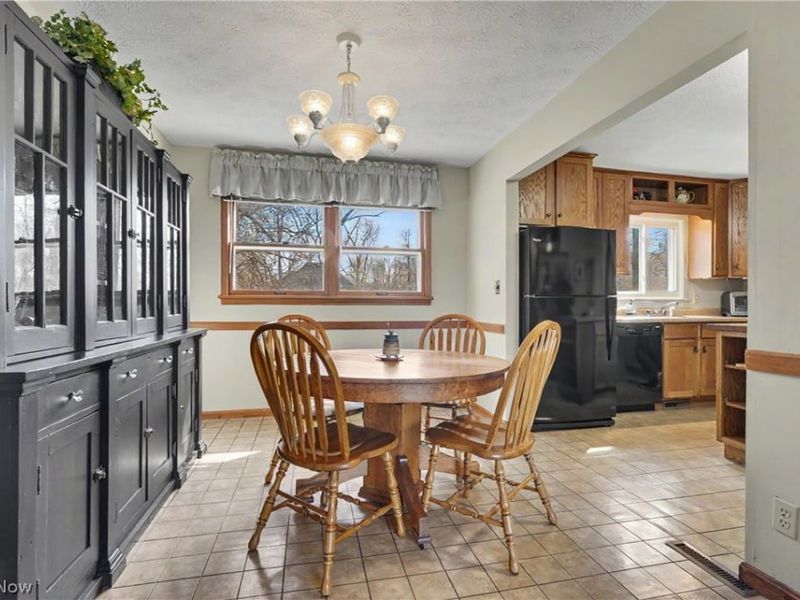 4765 Warwick Drive S, Canfield, OH 44406 Photo 5