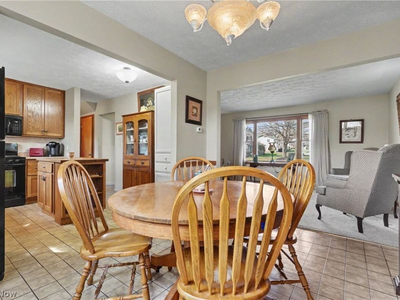 4765 Warwick Drive S, Canfield, OH 44406 Photo 6