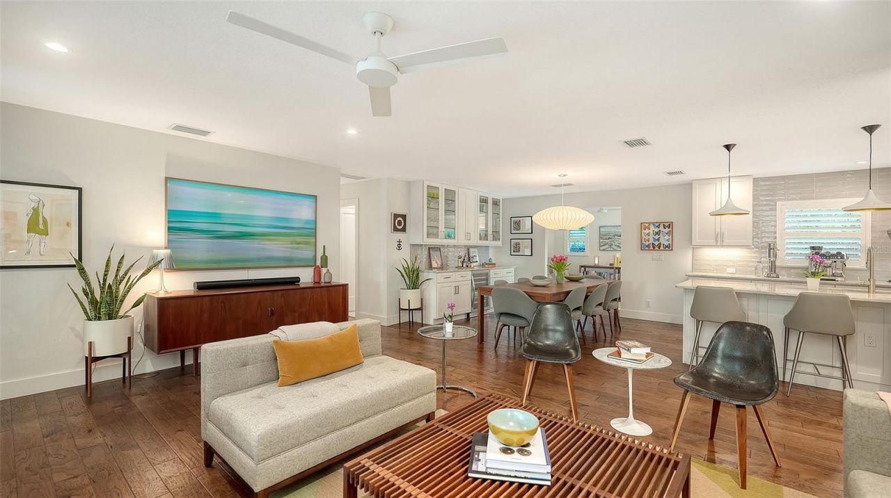 1661 S Jefferson Avenue, Sarasota, FL 34239 Photo