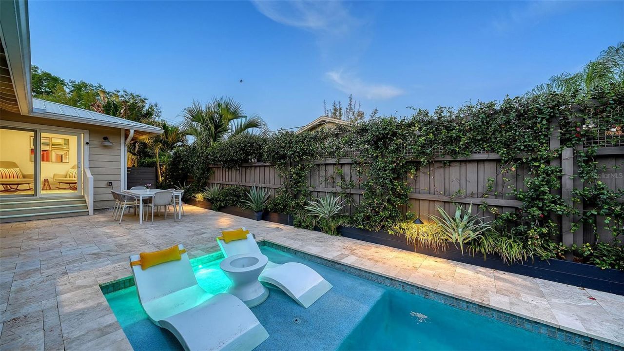 1661 S Jefferson Avenue, Sarasota, FL 34239 Photo