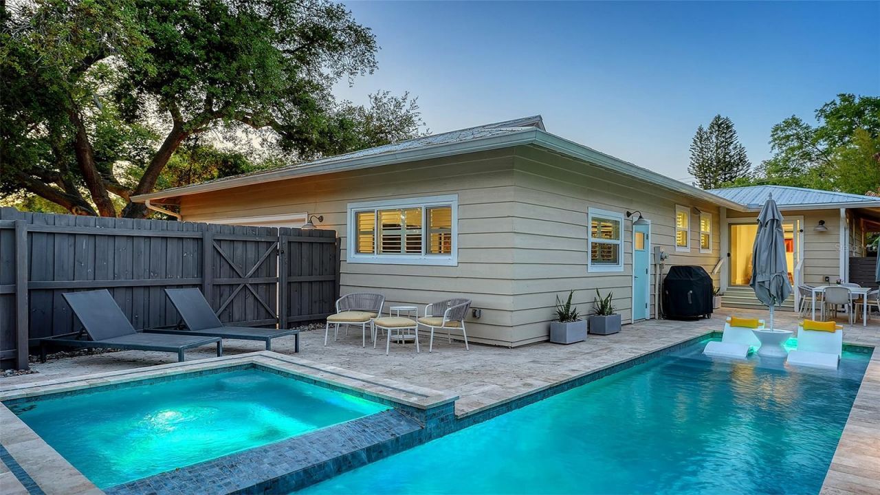 1661 S Jefferson Avenue, Sarasota, FL 34239 Photo