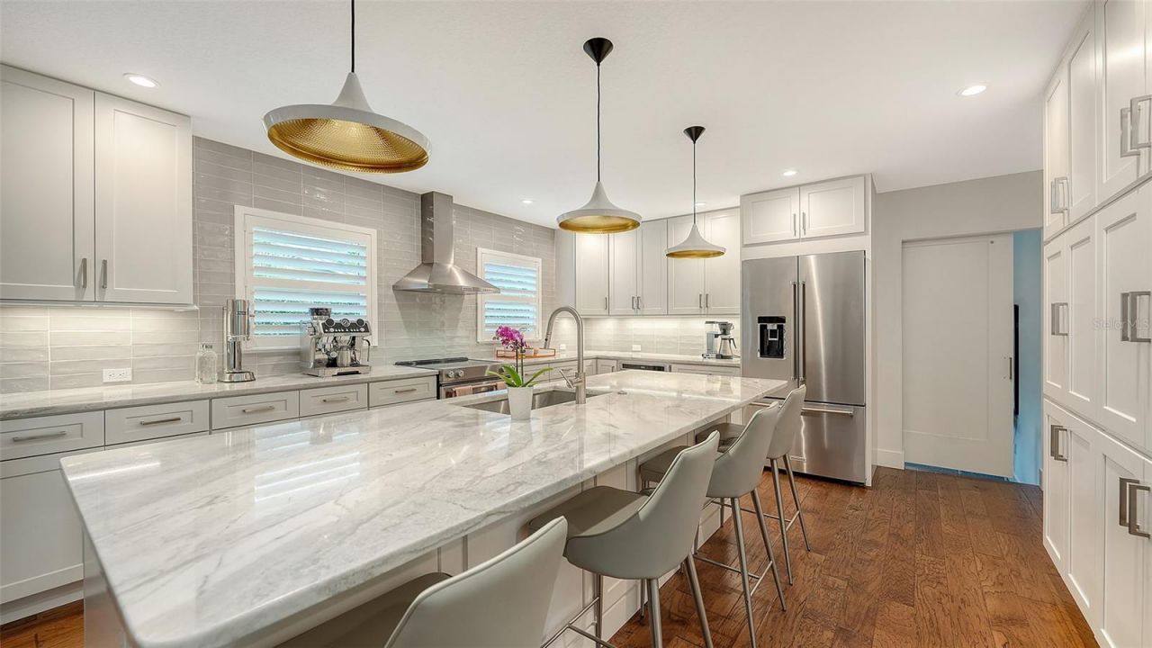 1661 S Jefferson Avenue, Sarasota, FL 34239 Photo