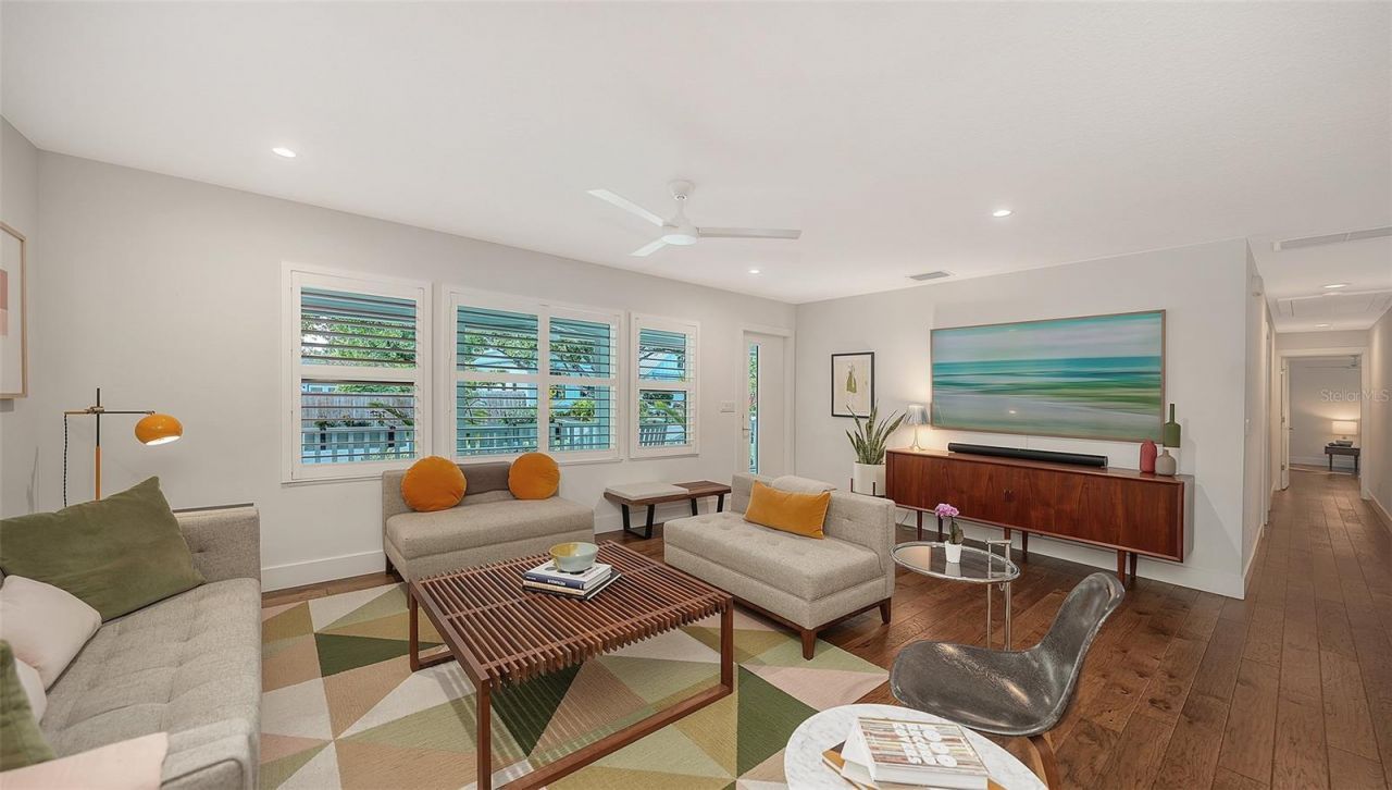 1661 S Jefferson Avenue, Sarasota, FL 34239 Photo