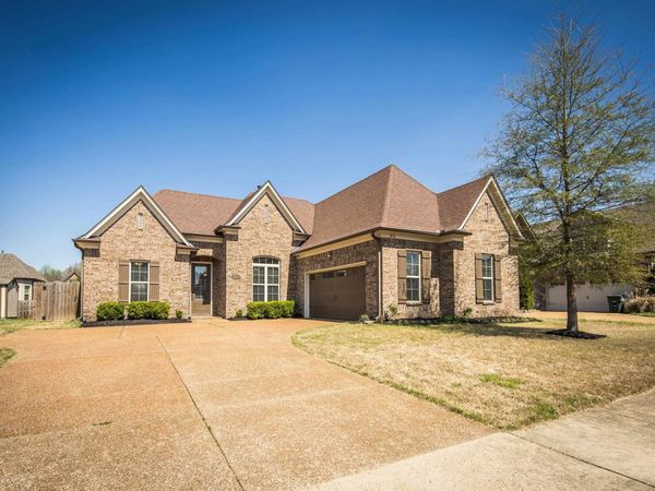 8754 STONY GLEN DR, Bartlett, TN 38133