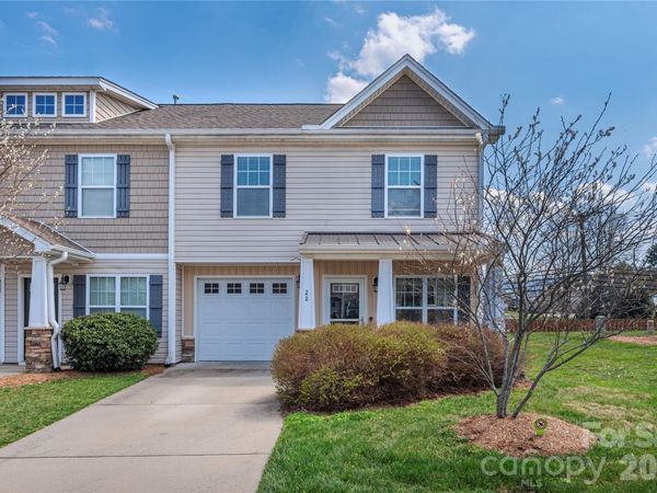 22 Barnett Shoals Drive, Weaverville, NC 28787