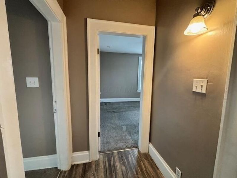 880 E Whittier Street , Columbus, OH 43206 Photo 12