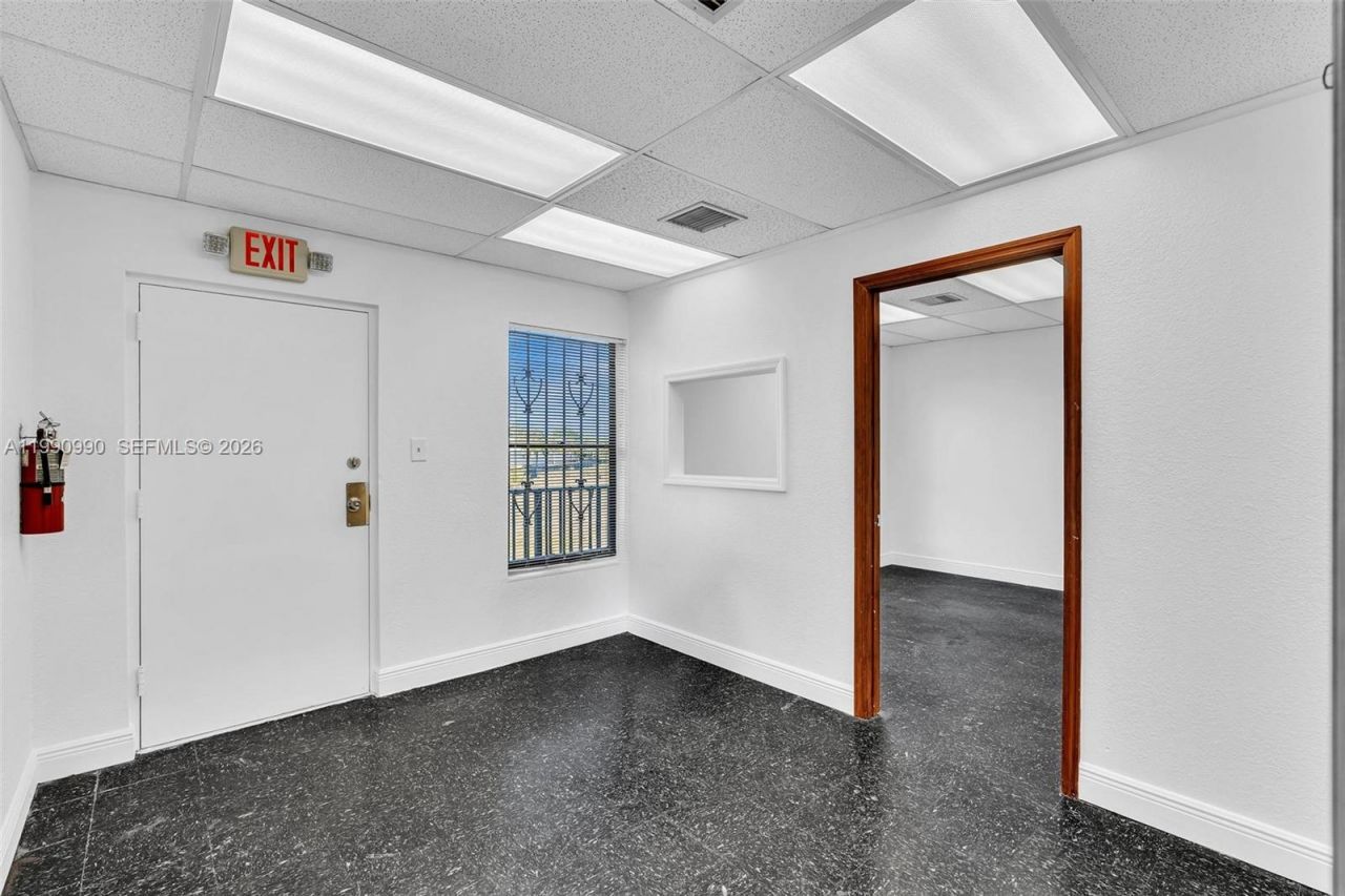 201 N University Dr , Unit 17B, Plantation, FL 33324 Photo