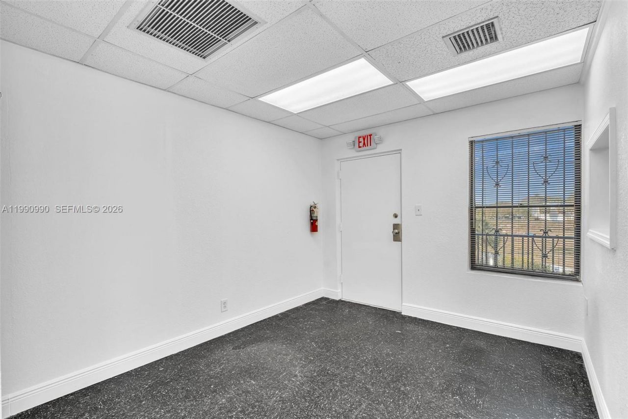 201 N University Dr , Unit 17B, Plantation, FL 33324 Photo