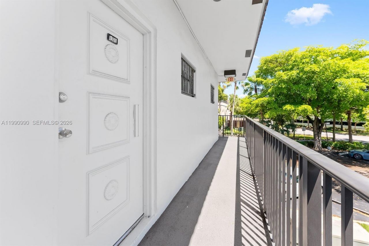 201 N University Dr , Unit 17B, Plantation, FL 33324 Photo