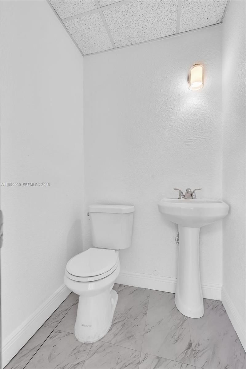 201 N University Dr , Unit 17B, Plantation, FL 33324 Photo