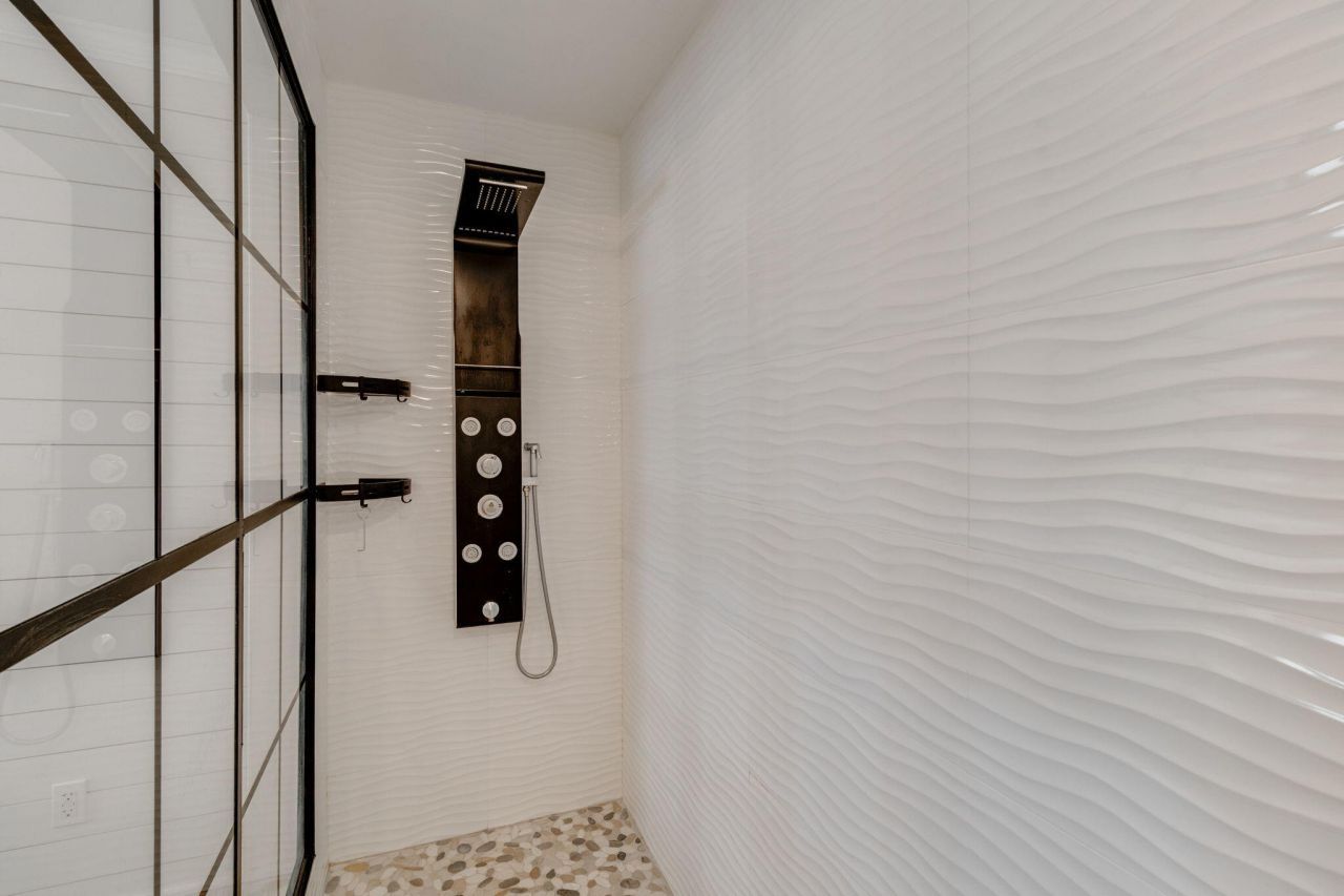 370 Chapel Creek Drive Photo 29