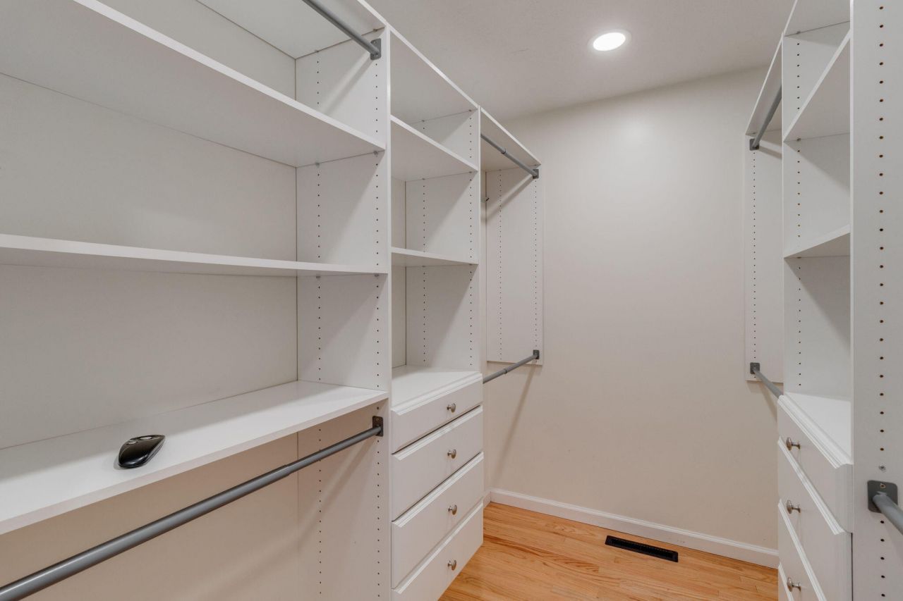 370 Chapel Creek Drive Photo 30