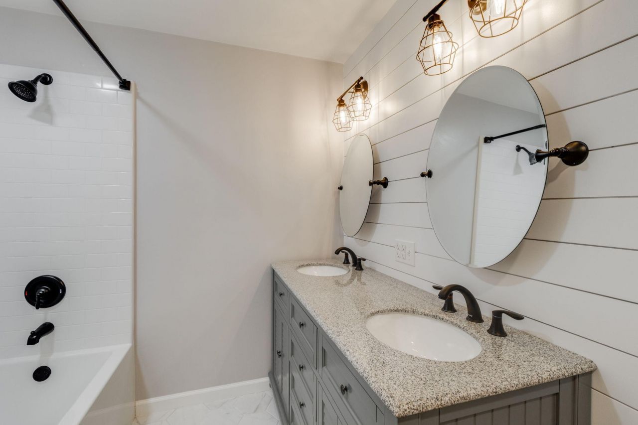 370 Chapel Creek Drive Photo 33