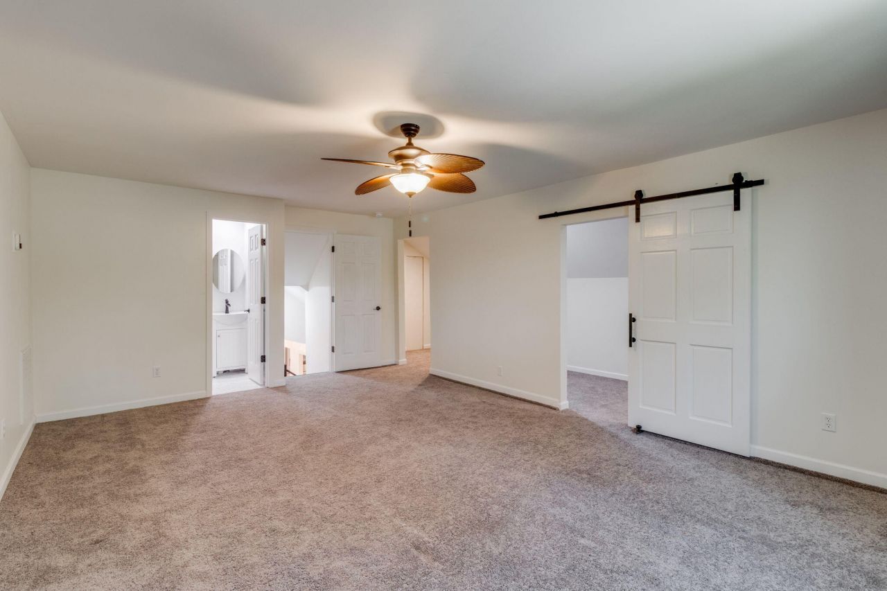 370 Chapel Creek Drive Photo 37