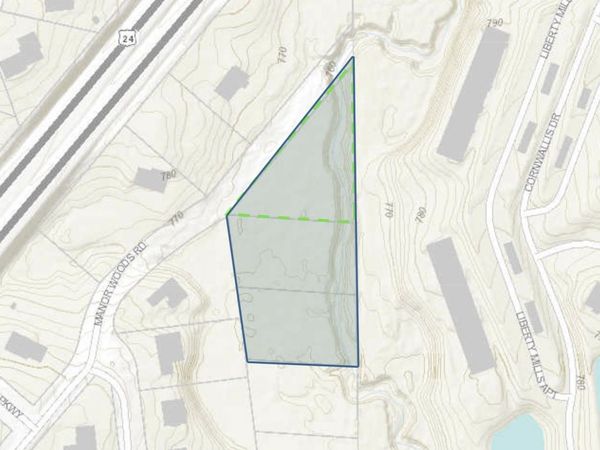 9323 Manor Woods Road, Fort Wayne, IN 46804