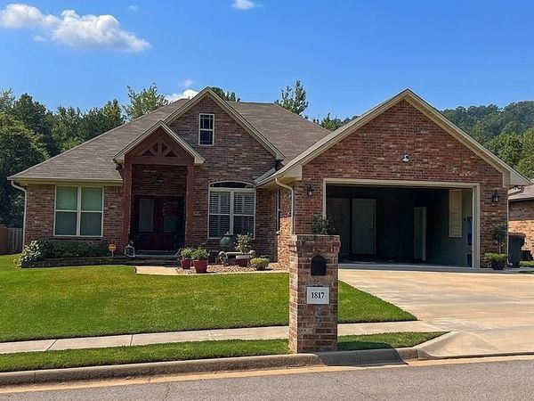1817 Janie Francis Drive, Russellville, AR 72801