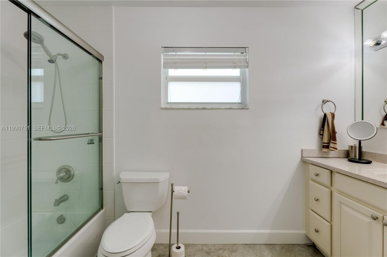 9014 SW 163rd Ter, Palmetto Bay, FL 33157 Photo