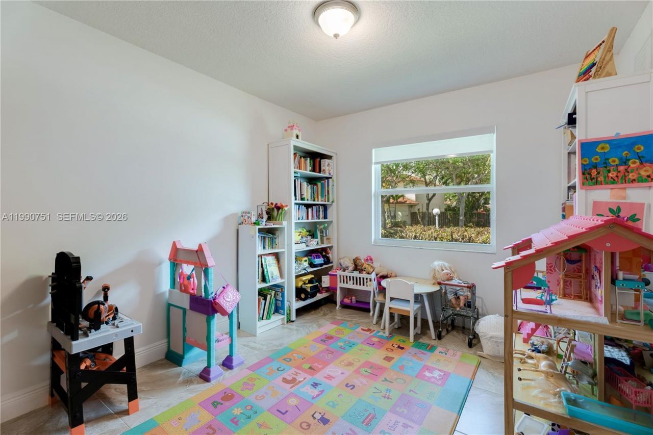 9014 SW 163rd Ter, Palmetto Bay, FL 33157 Photo