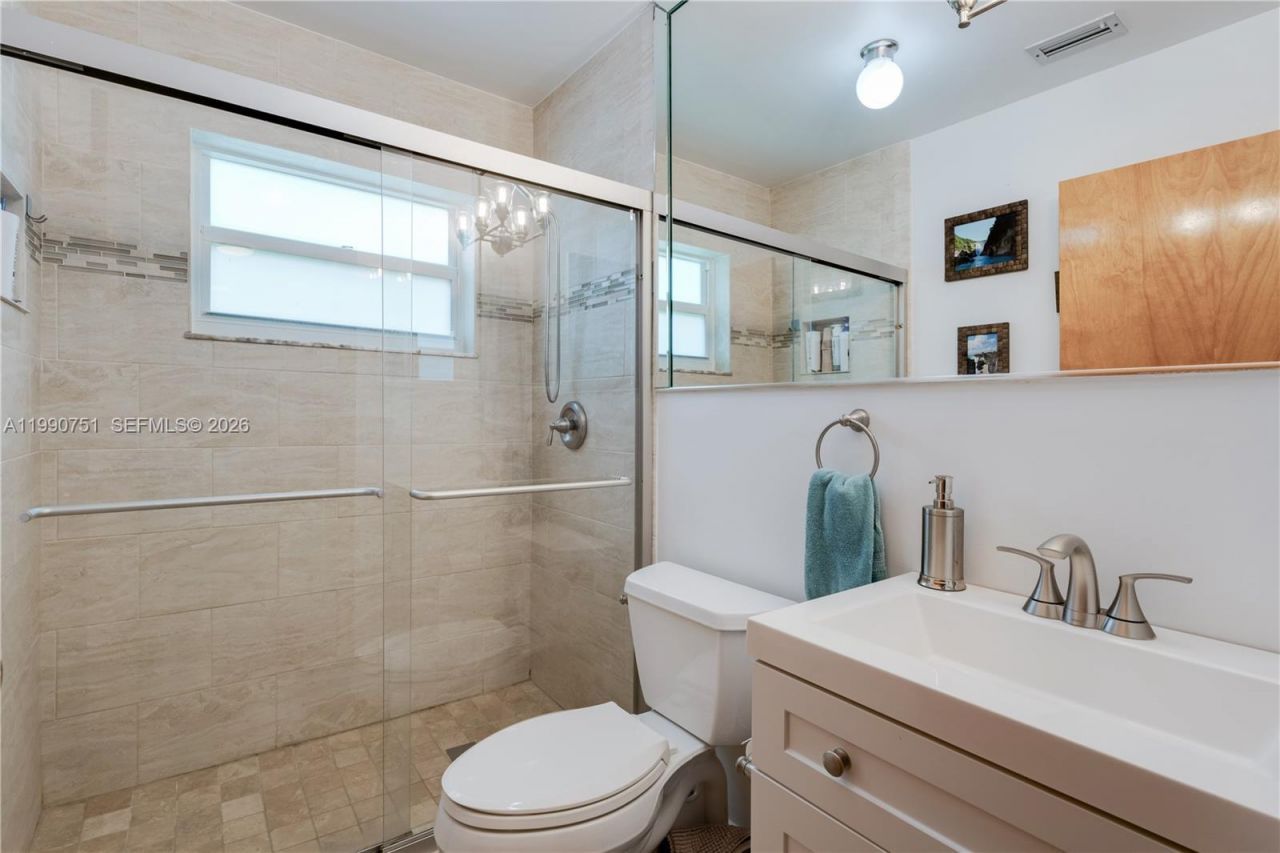 9014 SW 163rd Ter, Palmetto Bay, FL 33157 Photo