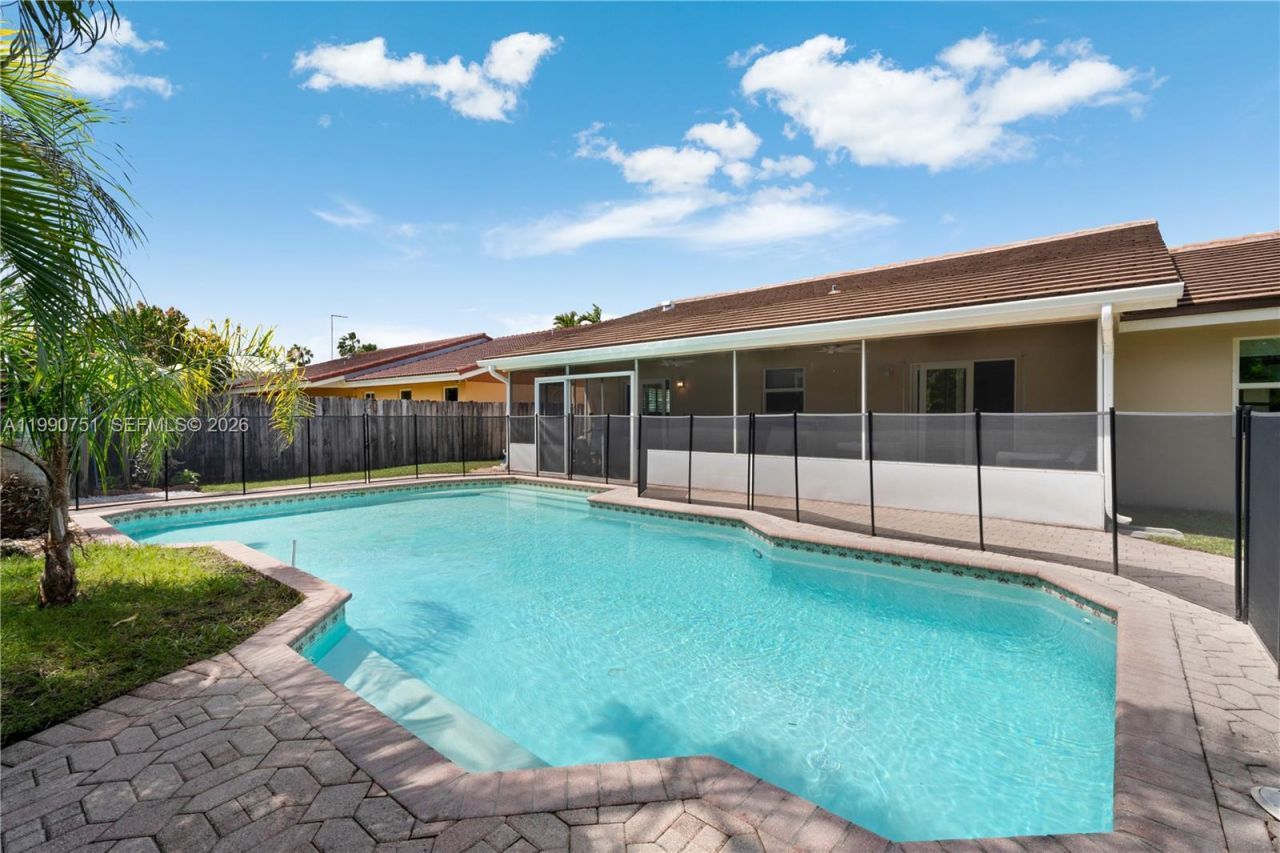 9014 SW 163rd Ter, Palmetto Bay, FL 33157 Photo