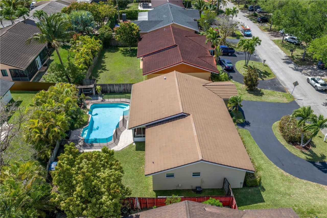 9014 SW 163rd Ter, Palmetto Bay, FL 33157 Photo