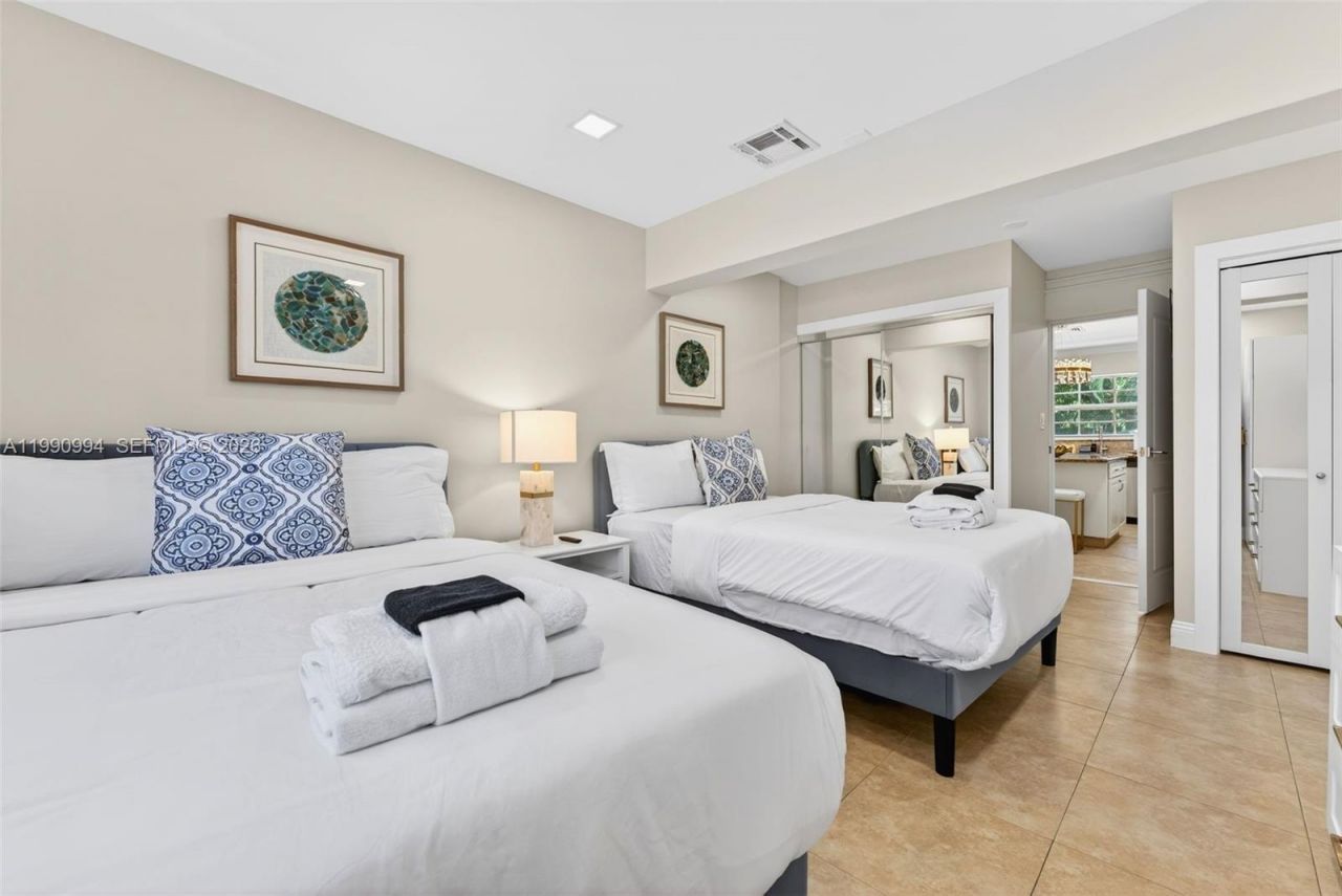 1661 Bel Air Ave , Lauderdale by the Sea, FL 33062 Photo