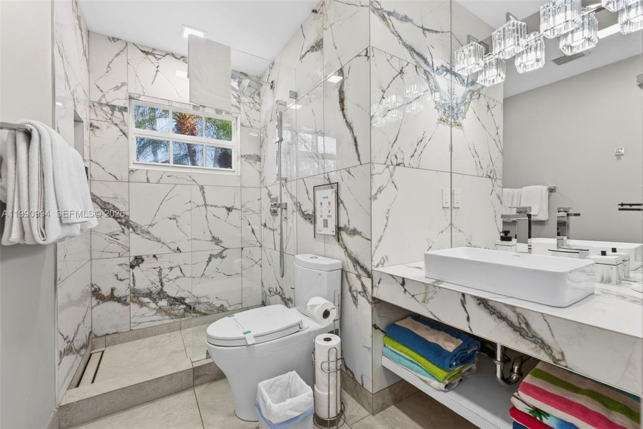 1661 Bel Air Ave , Lauderdale by the Sea, FL 33062 Photo