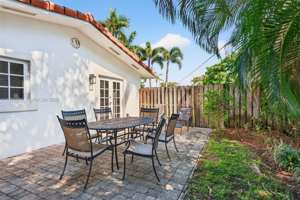 1661 Bel Air Ave , Lauderdale by the Sea, FL 33062 Photo