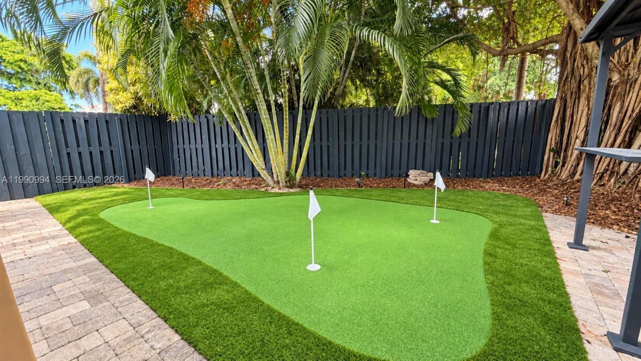 1661 Bel Air Ave, Lauderdale by the Sea, FL 33062 Photo