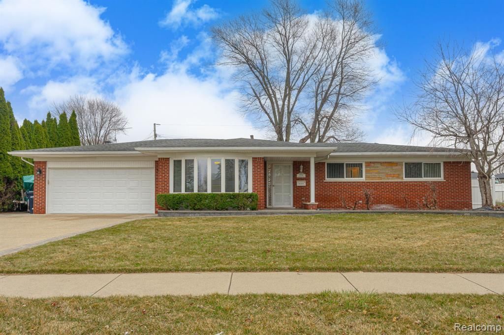 37374 Catherine Marie Drive, Sterling Heights, MI 48312 Main Photo