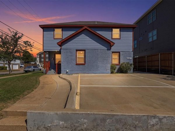 3201 McCart Avenue, Fort Worth, TX 76110