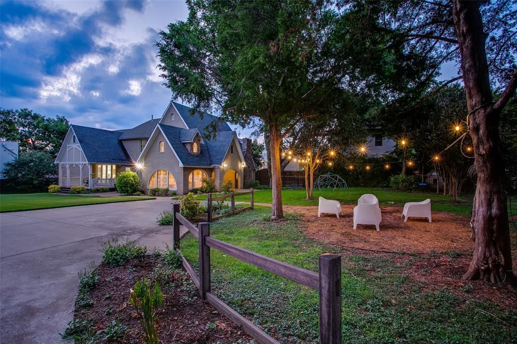 1033 Cedar Hill Avenue, Dallas, TX 75208 Main Photo